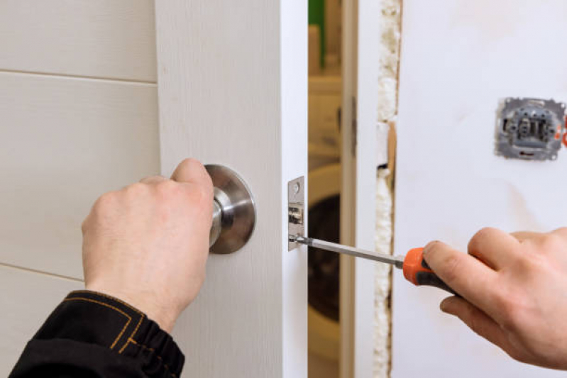 Chaveiro para Residências Preço Saúde - Conserto de Fechadura Residencial