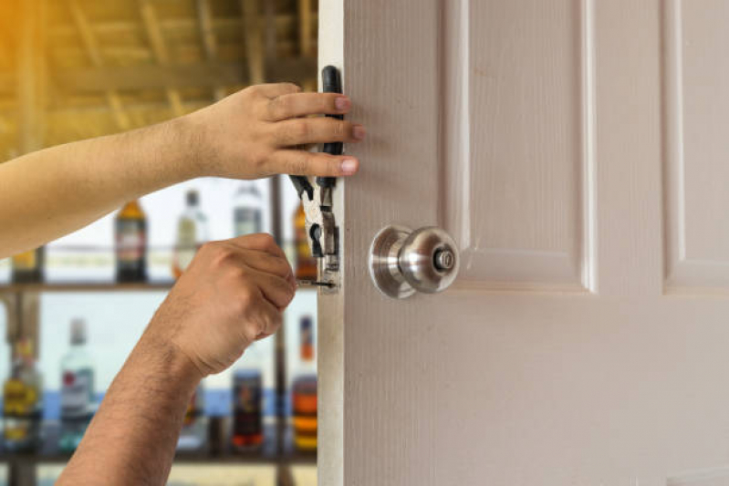 Conserto de Fechadura Residencial Preço Saúde - Chaveiro para Fechadura Residencial